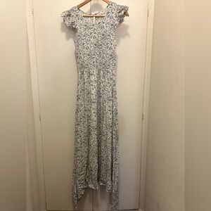 Elegant Floral Maxi Dress in black and White